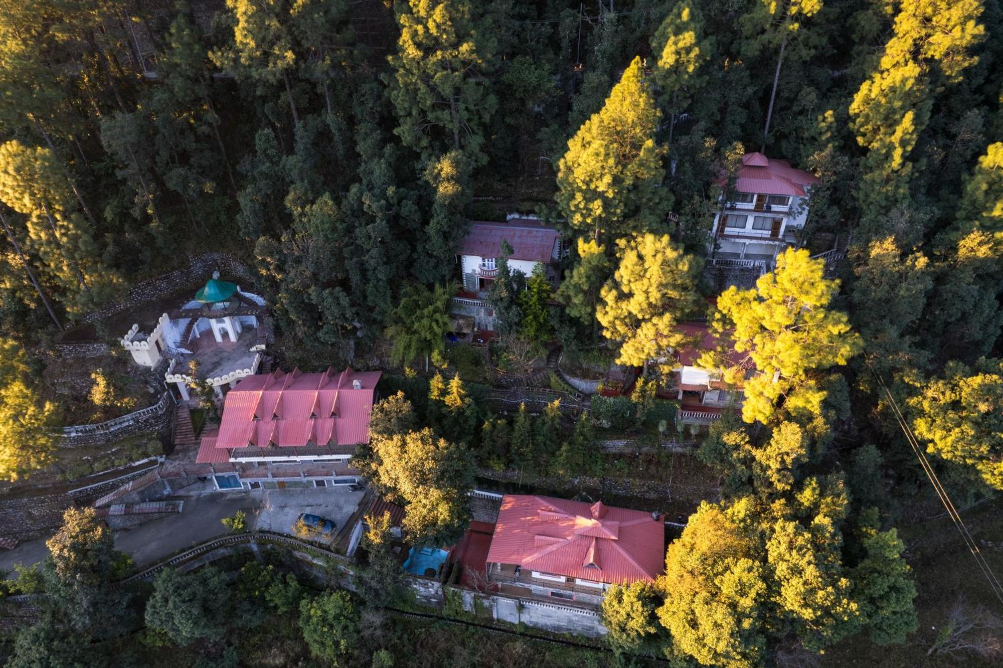 The Canadian Woods Resort Найнитал Экстерьер фото