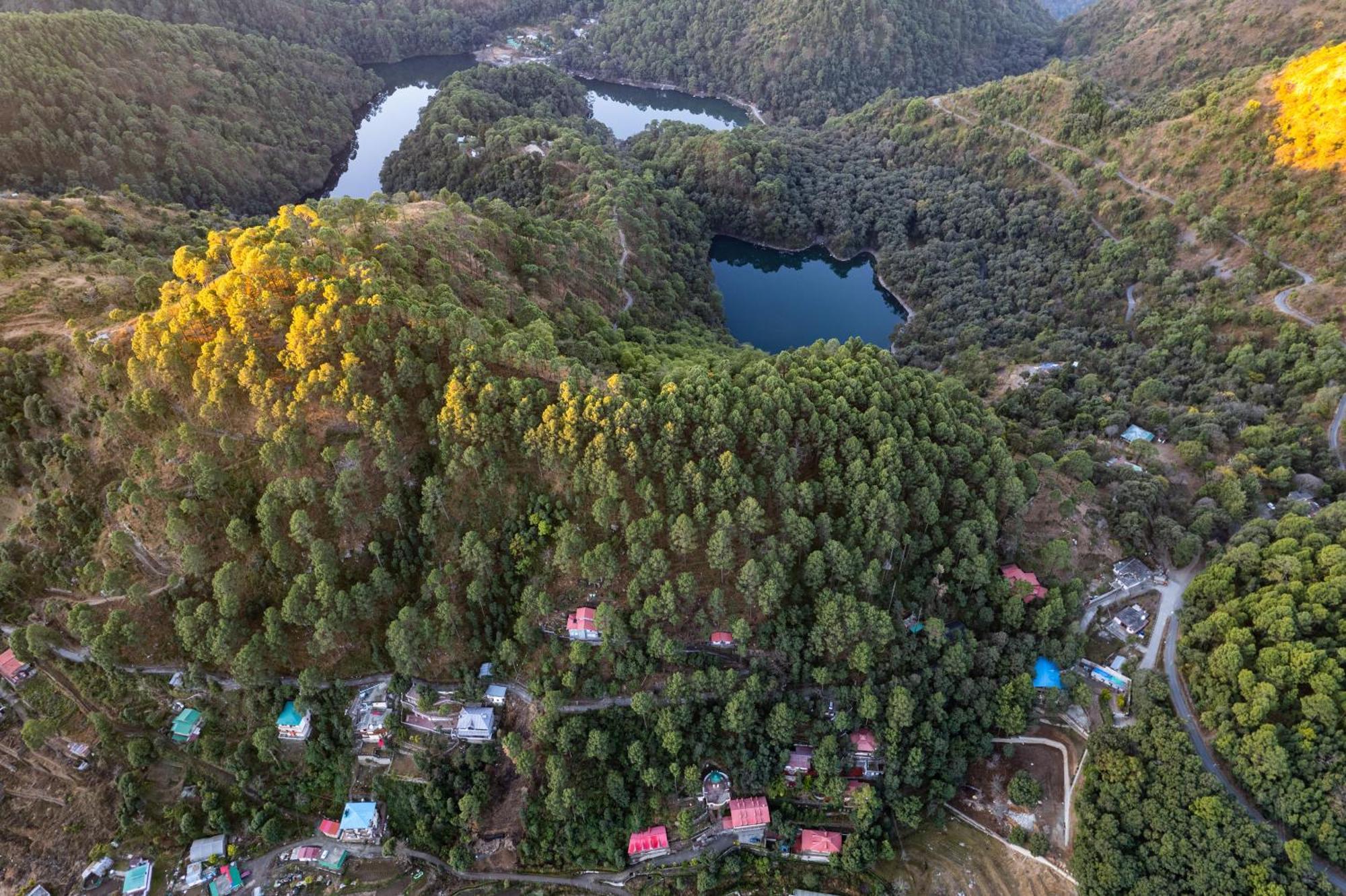 The Canadian Woods Resort Найнитал Экстерьер фото
