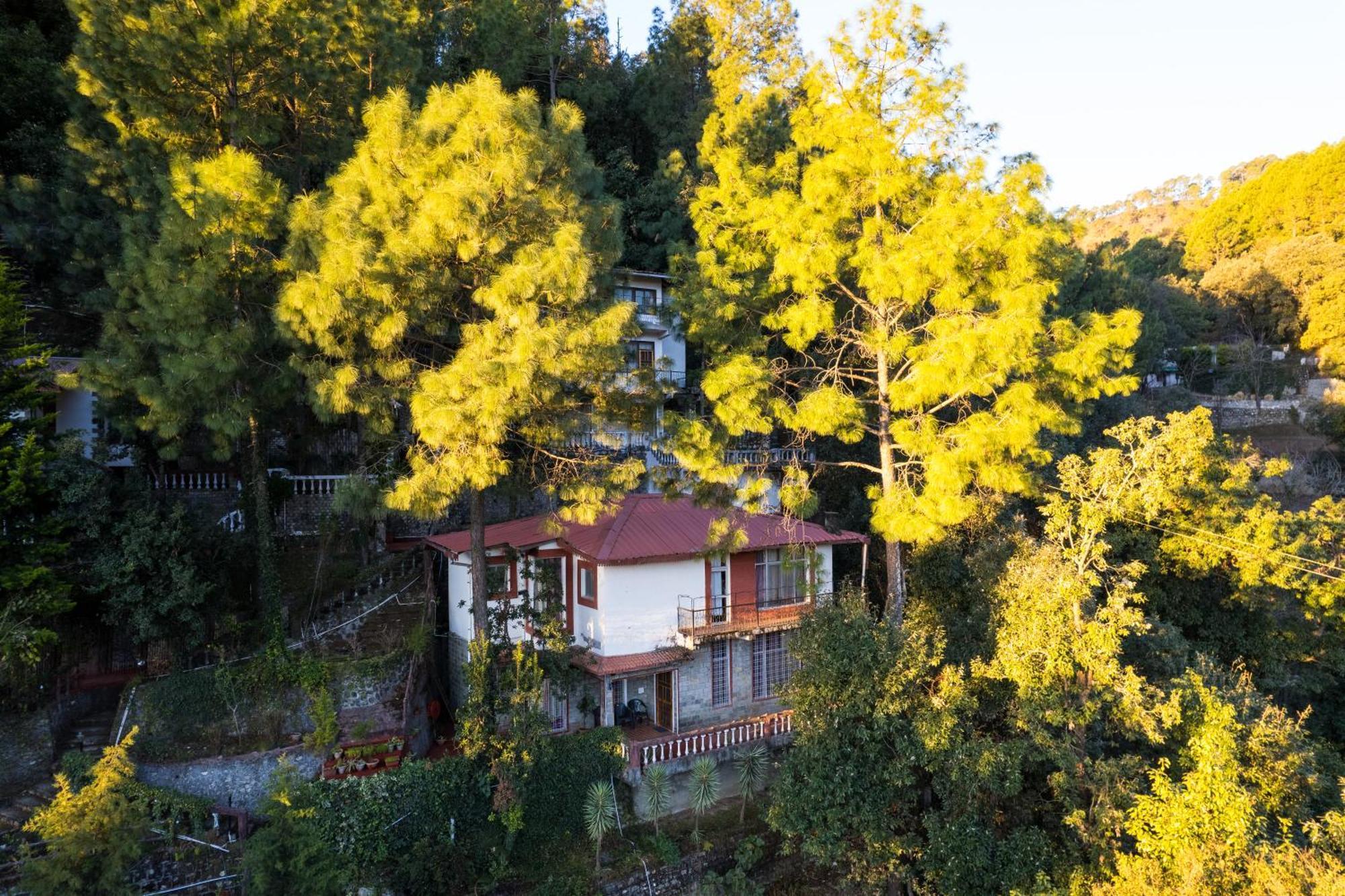 The Canadian Woods Resort Найнитал Экстерьер фото